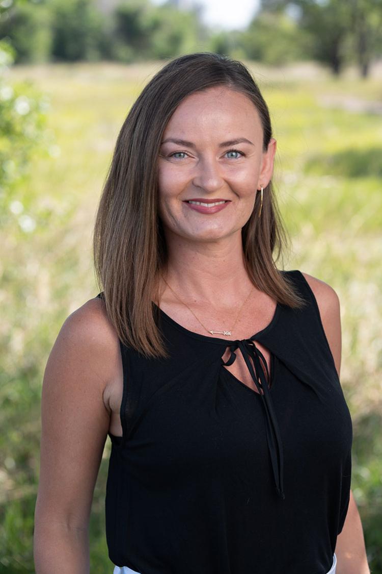 Anna Overlee